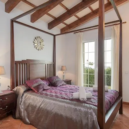 Binibequer Vell Sleeps 8 Pool Air Con Wifi Willa *